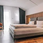 Kronberg - Adults Only - Inkl Soft- Und Heissgetraenkeflat *